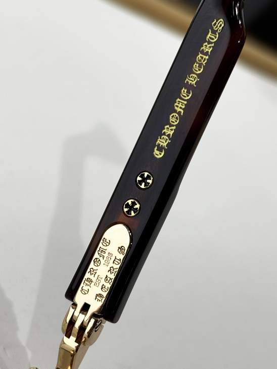 Picture of Chrome Hearts Sunglasses _SKUfw76325140fw
